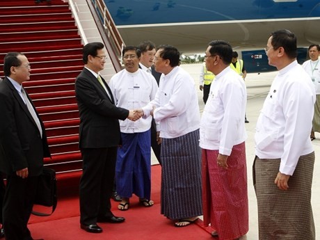 Prime Minister Nguyen Tan Dung attends 24th ASEAN Summit - ảnh 1